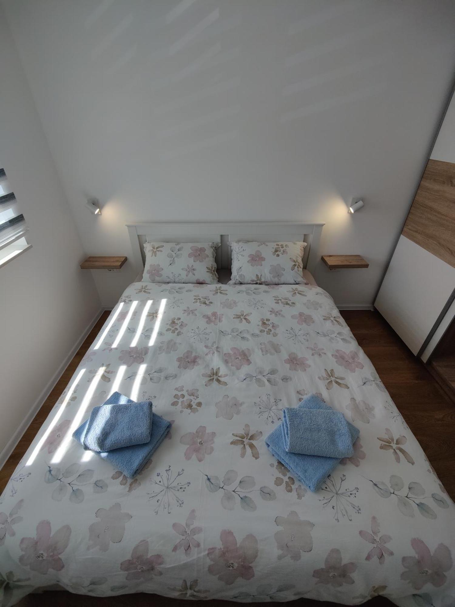 Apartment Sunflower Zrenjanin
